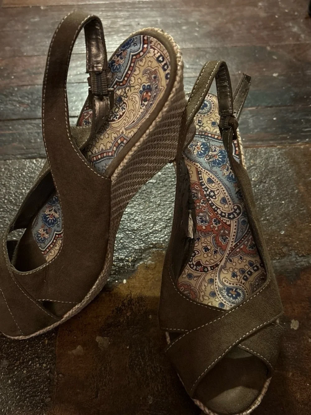 Wedges size 8! Worn once.